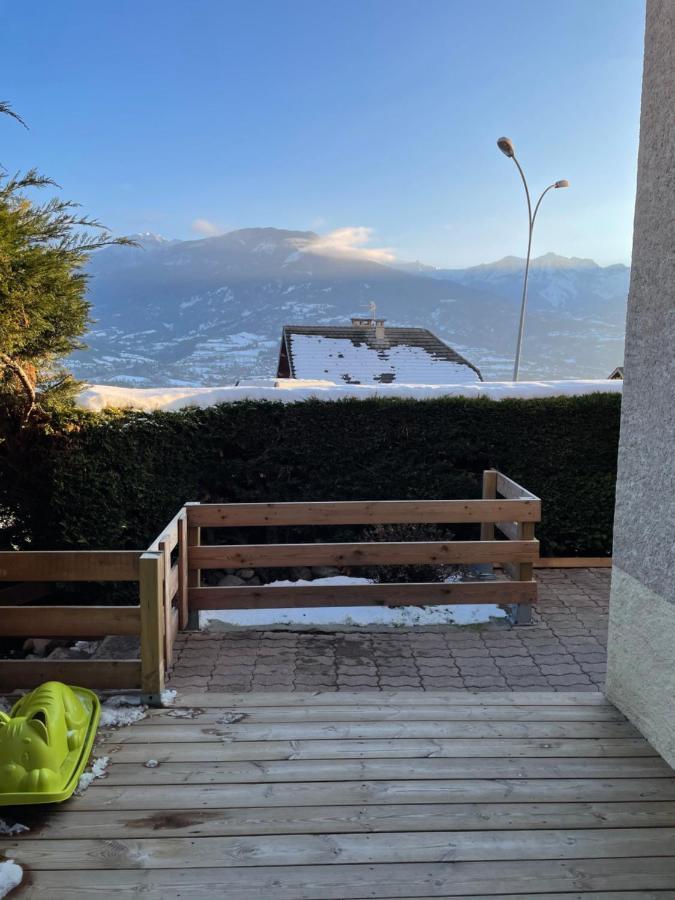 Embrun - Appartement 4/6 Personnes Avec Exterieurs Exterior photo